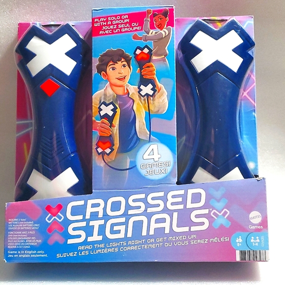 Crossed Signals Game -New! Mattel Games Damaged box - Picture 2 of 8